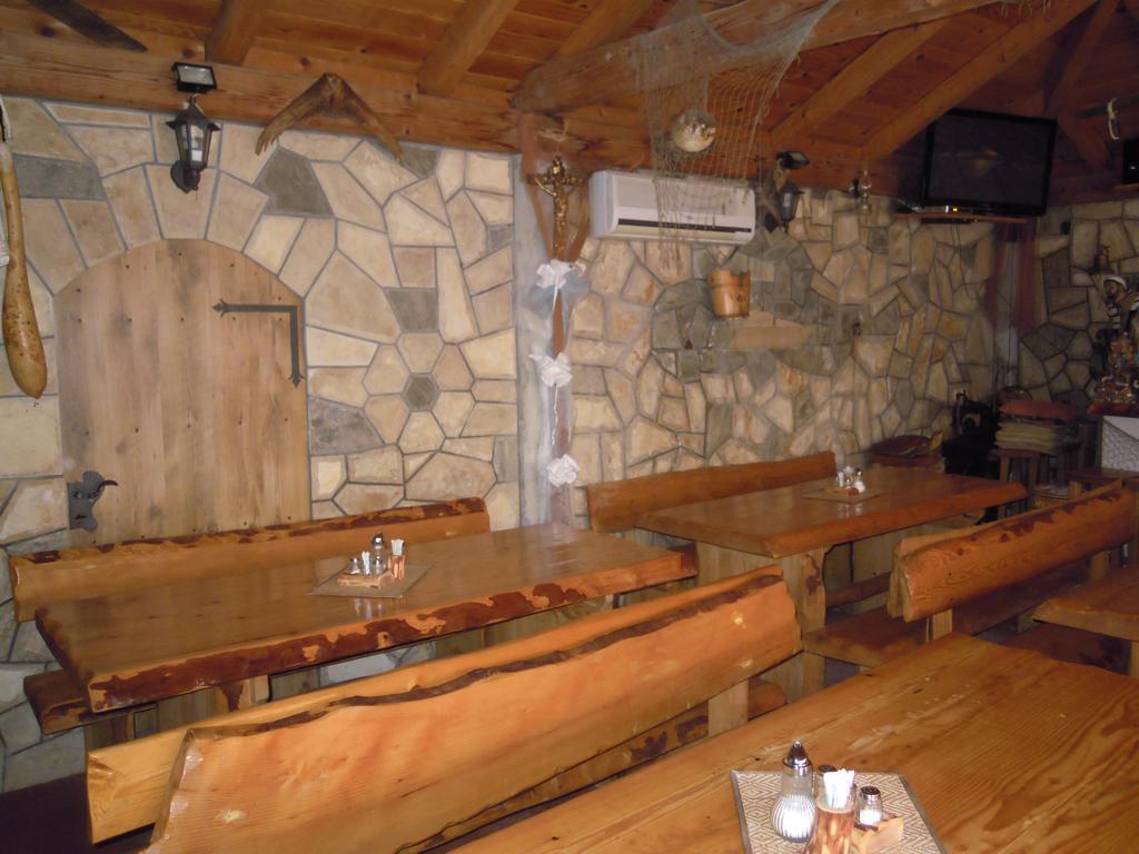 Guest House Berto Crikvenica Esterno foto
