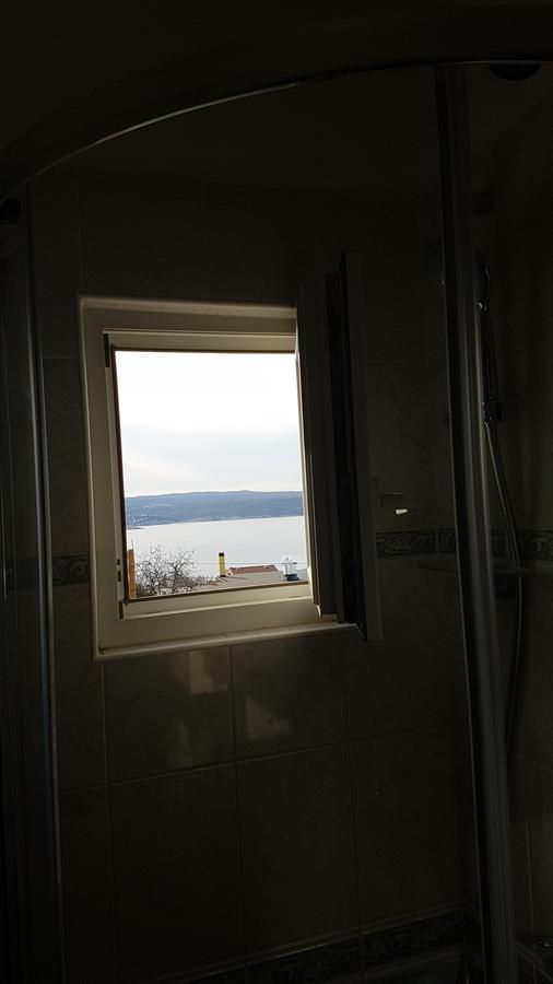 Guest House Berto Crikvenica Esterno foto